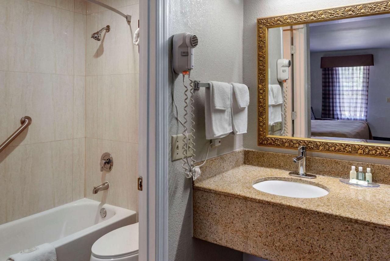 Quality Inn Ковингтън Екстериор снимка