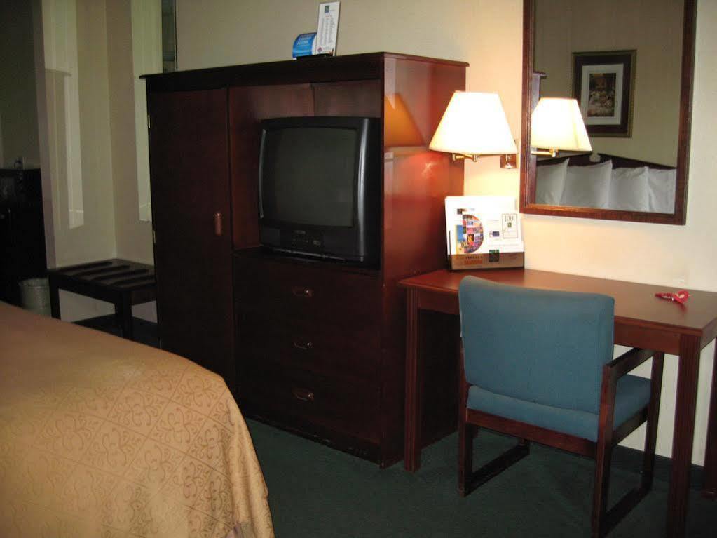 Quality Inn Ковингтън Екстериор снимка